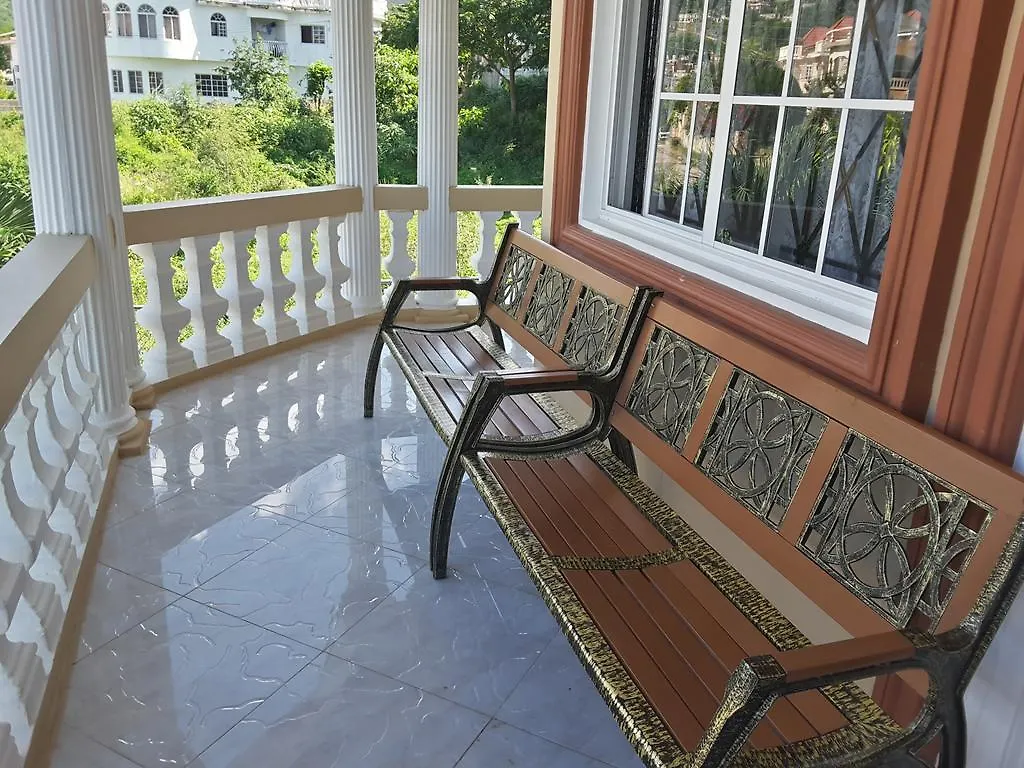 *** Guest house Cazwin Villas Montego Bay Jamaica